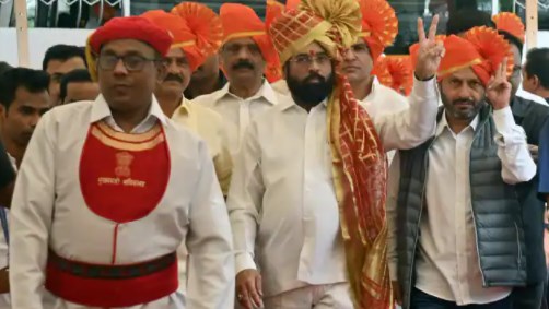 महाराष्ट्र में ढीली हो गई उद्धव ठाकरे की पकड़! बचे विधायकों में आधे मुंबई से, यूं बदली राजनीति