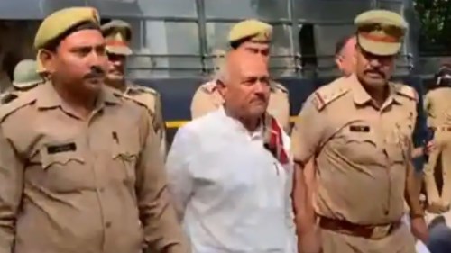 सपा नेता और पूर्व विधायक रामेश्वर के विरुद्ध तीन हजार पेज की चार्जशीट