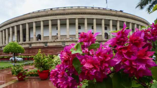 देश में कब लागू होगा समान नागरिक संहिता कानून? मोदी सरकार ने संसद को बताया