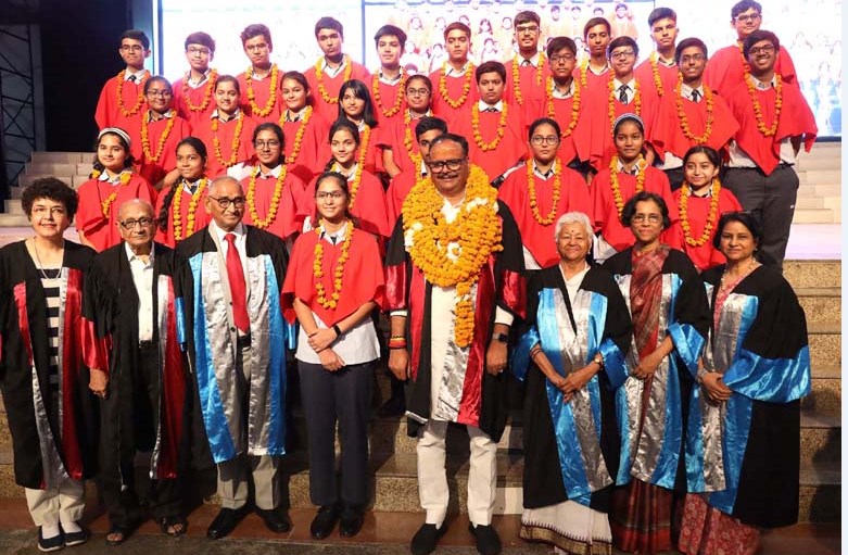 Deputy Chief Minister Mr Brajesh Pathak  honours ICSE position holders