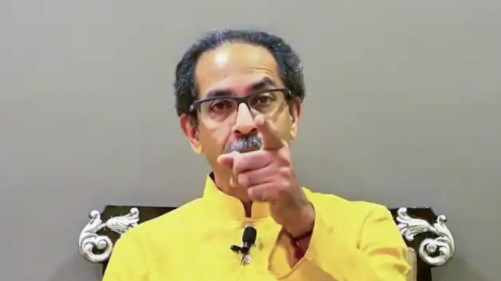 उद्धव ठाकरे पार्टी बचाने को ऐक्टिव, धनुष-बाण की लड़ाई पहले ही छोड़ा तीर, पहुंचे चुनाव आयोग