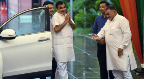 क्या राजनीति छोड़ने की प्लानिंग कर रहे हैं नितिन गडकरी? मौजूदा हाल पर कही यह बात