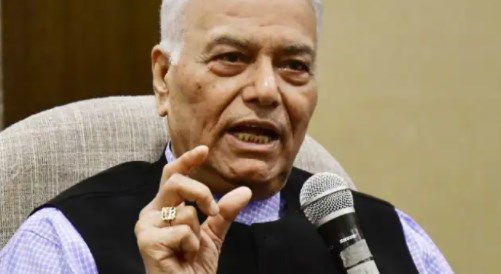 देश ने खामोश राष्ट्रपति देखा है, गहलोत एक बार दिखा सकते हैं जादूगरी