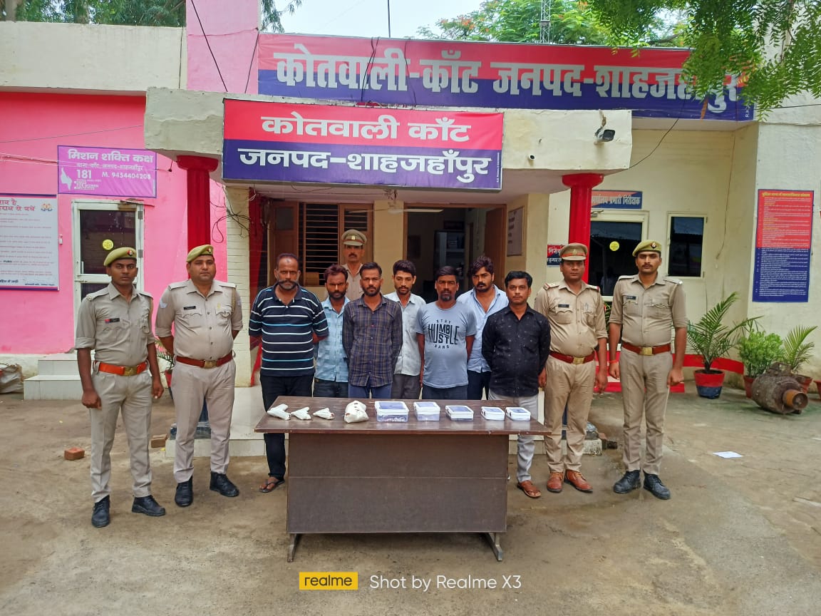 सीढी गैंग का भंडाफोड कर डकैती की योजना बनाते हुए 7 शातिर बदमाशों को पुलिस ने किया गिरफ्तार