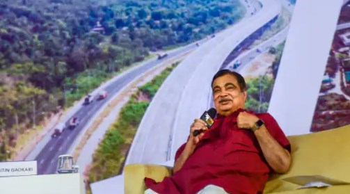  खुद को भारत में टोल टैक्स का जनक क्यों कह रहे हैं नितिन गडकरी?