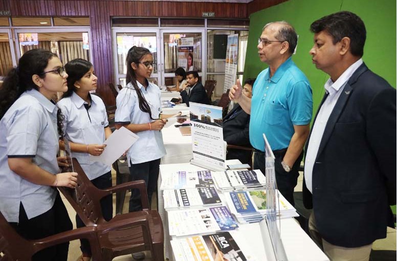 More than 50 universities of 11 countries converge at the University Fair in CMS