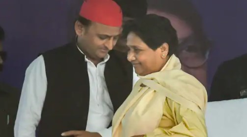 मायावती पर नरमी और आंबेडकरवादियों को साथ लेने की बात,