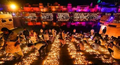 PM मोदी की मौजूदगी में दीपोत्सव पर बनेगा रिकॉर्ड, 18 लाख दीयों से जगमगाएगी राम नगरी