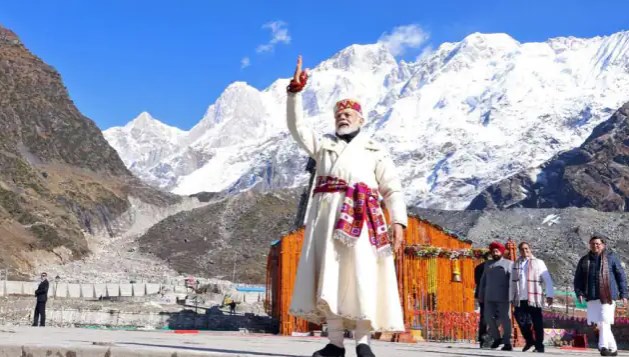 हिमाचल चुनाव में PM मोदी के हिंदू धर्मस्थलों के दर्शन से BJP को होगा फायदा?
