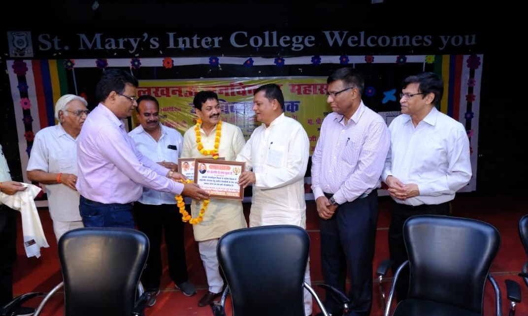 जनविकास बैठक में शिकायतों का लगा ढेर, मुख्यमंत्री को ज्ञापन देने का निर्णय