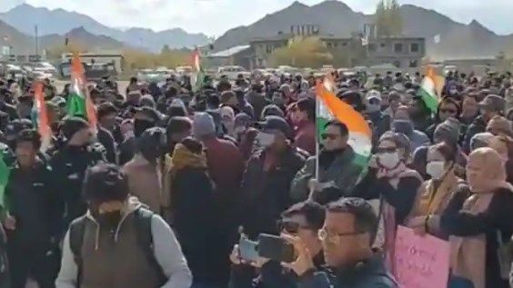 लद्दाख में भी तेज हुई पूर्ण राज्य की मांग, एकजुट हुईं पार्टियां; लेह और करगिल में प्रदर्शन
