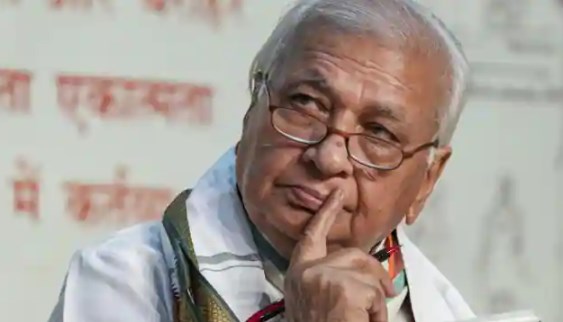 केरल में राज्य सरकार का बड़ा फैसला, गवर्नर को विश्वविद्यालय के चांसलर पद से हटाया