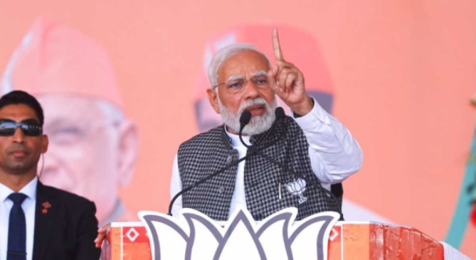 गांधीवादी मूल्यों का पालन नहीं किया कांग्रेस ने : मोदी