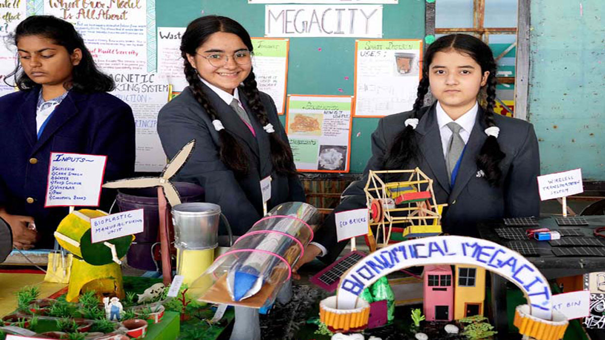Science Models, Teaching Modules and Quiz Keep Participants Engaged