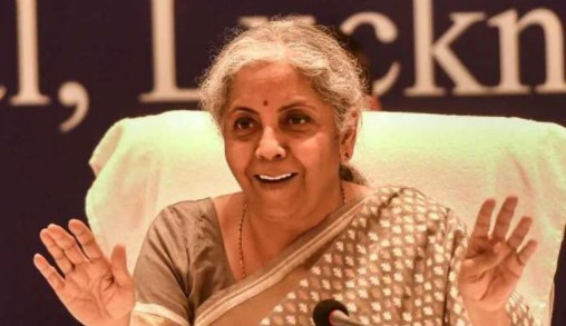 बजट से पहले जानें बड़ी बात, 10 लाख रुपये पर लगेगा इतना इनकम टैक्स, 5% का आया भारी अंतर