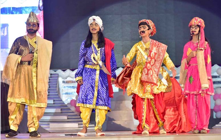 Participating students win hearts with passionate acting