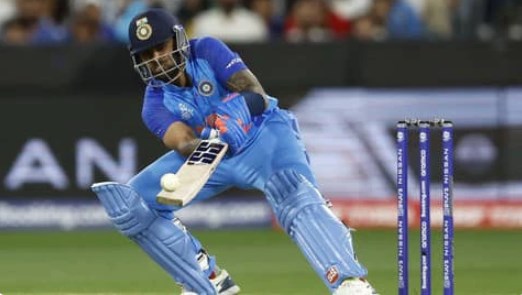 सूर्यकुमार यादव ने ठोक दिया साल 2023 का पहला T20I शतक, श्रीलंका के खिलाफ लगाए 14 चौके-छक्के