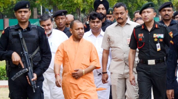 सुप्रीम कोर्ट ने CM योगी के खिलाफ याचिका खारीज की