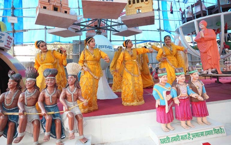 गणतंत्र दिवस परेड में ‘सर्वधर्म समभाव’ का  अलख जगायेगी सी.एम.एस. झाँकी - डा. जगदीश गाँधी, संस्थापक, सी.एम.एस.