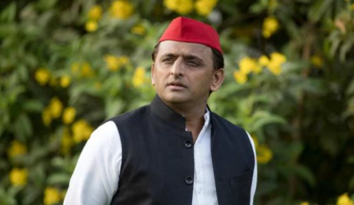 मायावती के वोट बैंक में सेंध लगाने की तैयारी में अखिलेश
