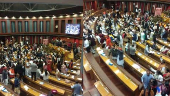 AAP और BJP में जोरदार टकराव, नहीं हो पाया चुनाव; दिल्ली को कब मिलेगा मेयर?