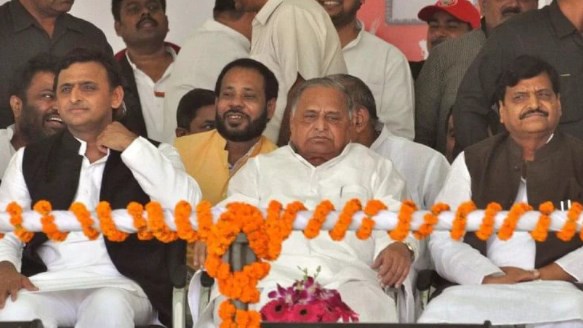 मुलायम परिवार के आय से अधिक संपत्ति मामले में CBI की क्लोजर रिपोर्ट खारिज