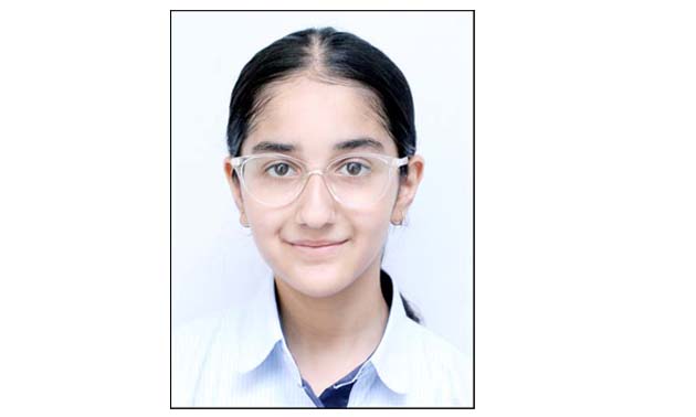 Ezla Fatima wins Pride of Place title  in International Painting Contest
