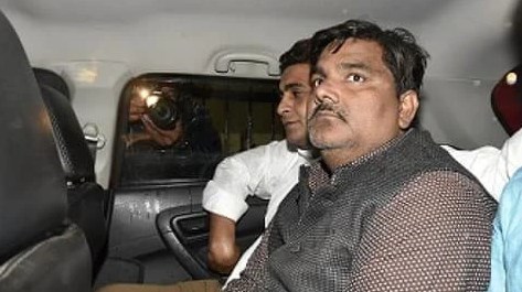 ताहिर हुसैन को SC से झटका, मनी लॉन्ड्रिंग से जुड़े मुकदमे में दखल से इनकार