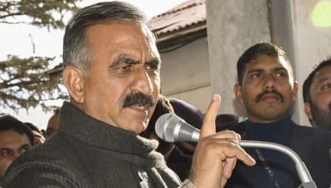अतीक के लोगों पर दूसरे दिन भी बरसा बुलडोजर