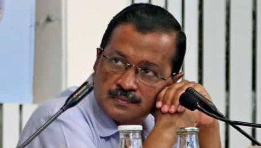 शराब पर फूंक-फूंक कदम रख रही AAP सरकार, छह महीने और पुराने नियमों से ही बिक्री