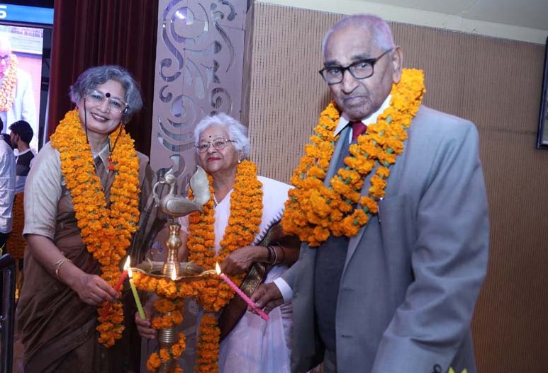 CMS Meritorious Students Felicitated