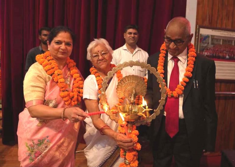 CMS students felicitated at Divine Education Conference