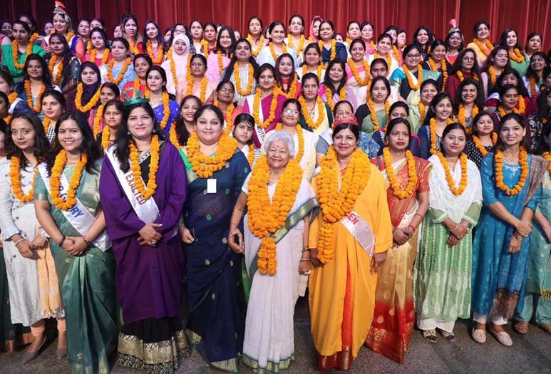 छात्रों को भौतिक शिक्षा के साथ आध्यात्मिक शिक्षा भी दें विद्याल- डा. जगदीश गाँधी