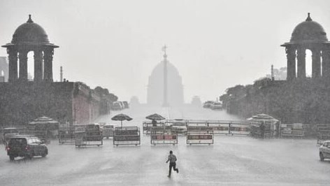 चार दिनों तक होगी बारिश, यूपी-बिहार समेत कई राज्यों में गिरेंगे ओले; मौसम विभाग ने बता दी तारीख