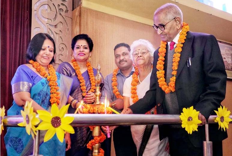  CMS Aliganj Campus I organizes Divine Education Conference