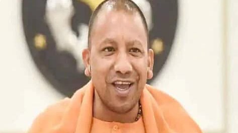 सीएम योगी के नाम दर्ज हो गया ऐतिहासिक रिकॉर्ड, मुलायम-मायावती सभी को पछाड़ा