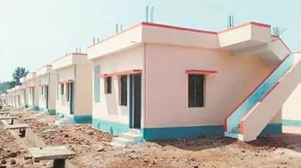 PM आवास योजना में सरकार को चूना, पैसा लेकर घर नहीं बनाने का खेल