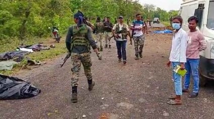 आखिर मुट्ठीभर नक्सली सुरक्षा बलों के सामने कैसे खड़ी कर रहे चुनौतियां, क्या कहते हैं एक्सपर्ट्स
