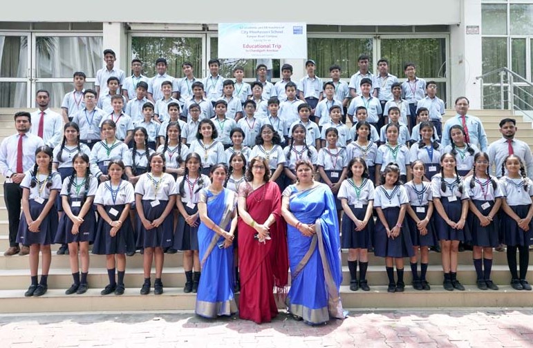 75 member CMS students delegation leaves for  Atari Wagah border educational excursion