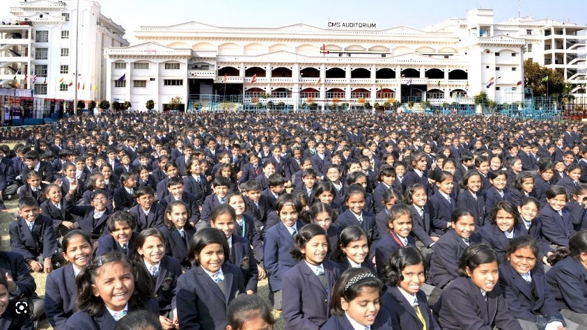 CMS tops among the ten biggest schools of the world