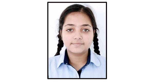 Prakhyati Gupta of CMS wins first prize  in Collage-Making Competition