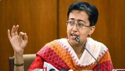 केजरीवाल सरकार में बढ़ा आतिशी का कद, वित्त और राजस्व मंत्रालय भी मिला; कुल 11 विभागों की हैं मंत्री