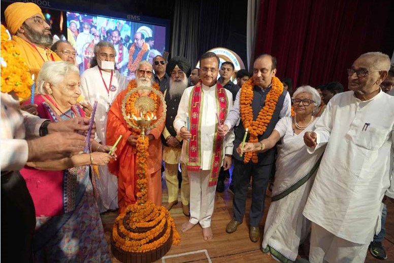दुनिया में धर्म का विशिष्ट स्थान है और यह शान्ति व एकता स्थापित करने के लिए आवश्यक :डा. दिनेश शर्मा, पूर्व उप-मुख्यमंत्री, उ.प्र.