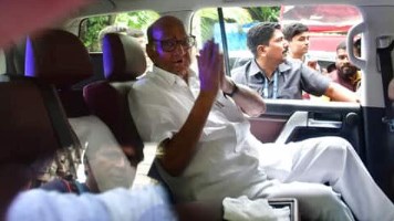 NCP टूटी तो शरद पवार पर भी उठने लगे सवाल, कांग्रेस भी बोली- पुत्री मोह में ऐसा हुआ होगा