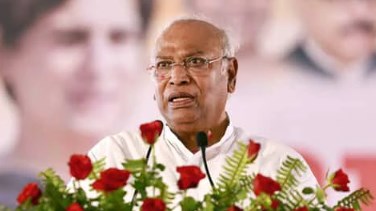 मतभेद हैं, पर इतने नहीं कि भुला ना सकें, PM पद का भी लालच नहीं; विपक्षी मीटिंग में खरगे