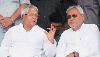 JDU फिर BJP के साथ जाएगी? नीतीश कुमार के अगले कदम पर लालू यादव ने कही ये बात