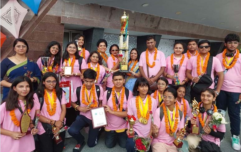 मॉरीशस में आयोजित ‘इण्टरनेशनल क्वालिटी कन्वेन्शन’ में सी.एम.एस. अलीगंज ने जीती ओवरऑल चैम्पियनशिप