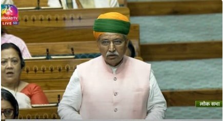 लोकसभा में पेश हुआ महिला आरक्षण बिल, नारी शक्ति वंदन अधिनियम रखा है नाम