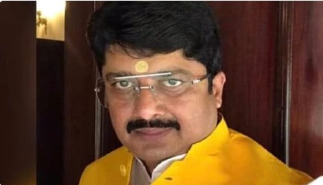 घर-बाहर दोनों तरफ घिरे राजा भैया? सीओ जिया उल हक हत्याकांड का सच जानने कुंडा पहुंची सीबीआई