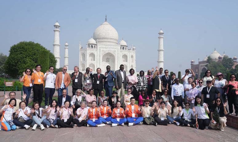 Chief Justices and judges from 61 countries viewed the Taj Mahal  in Agra today